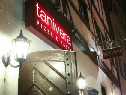 Photo: Tanivera  PIZZA E PASTA